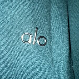 Alo Teal crew neck Sweatshirt
